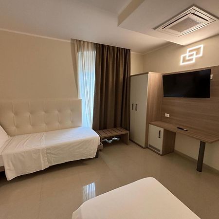 Hotel Boccascena Janov Exteriér fotografie