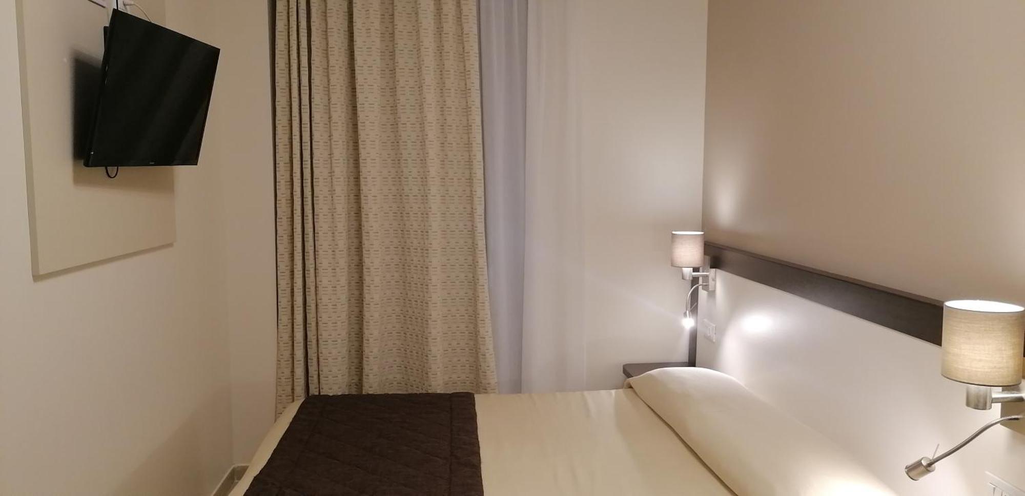 Hotel Boccascena Janov Exteriér fotografie